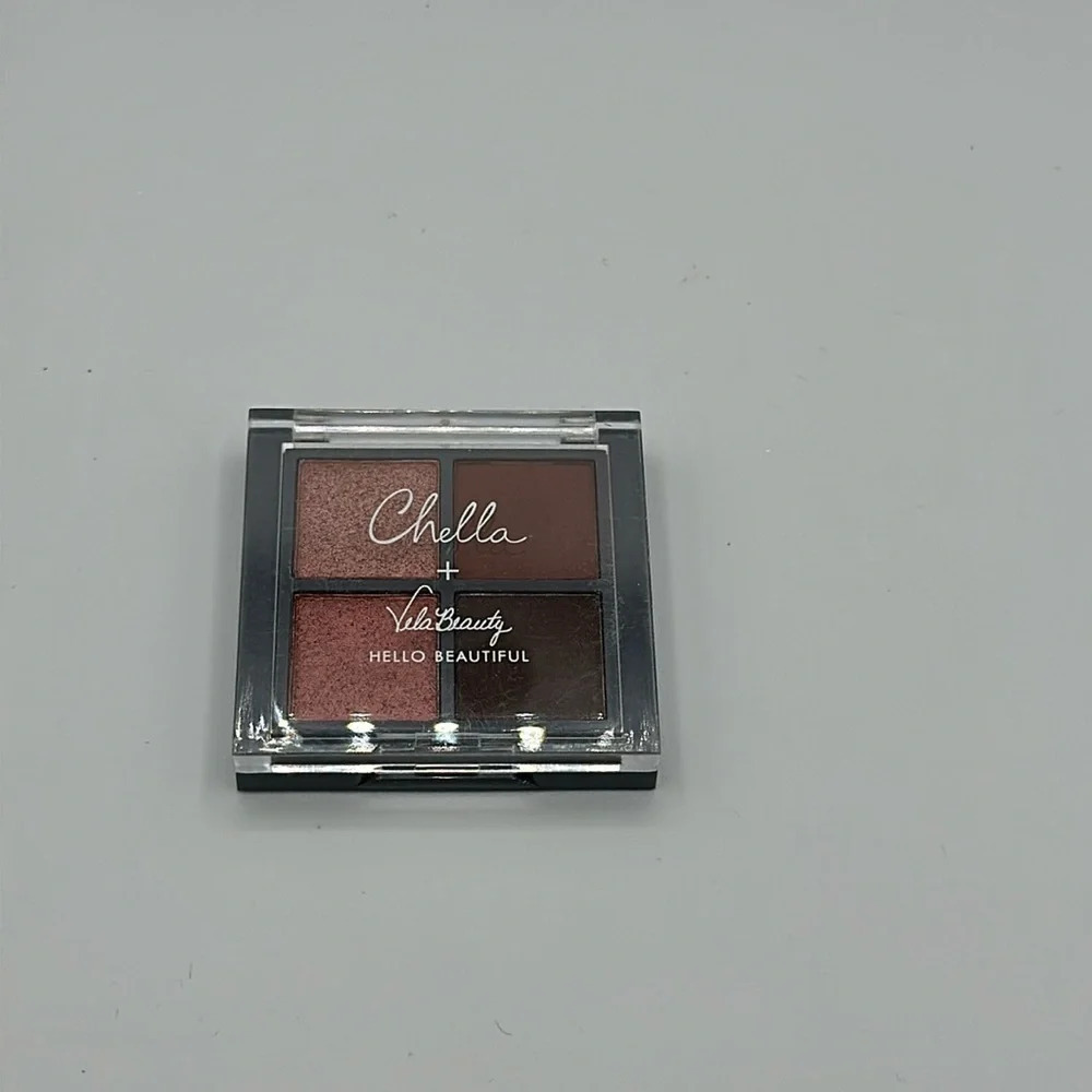 New Chella + Vela Beauty mini blushing rose eyeshadow palette .13 oz